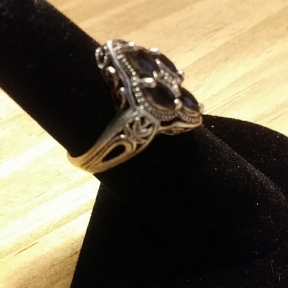 Iolite Ring - Picture 3 of 4